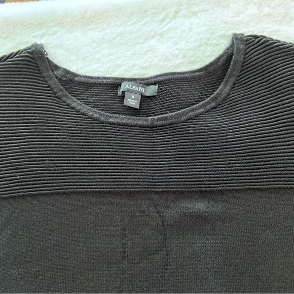 Alfani Elegant Black Textured Top, Size M knit Sweater. Detailed pattern